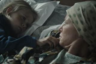 Dom pod Dwoma Orłami odcinek 9. Zofia Szablewska (Karolina Gruszka), mała Helenka