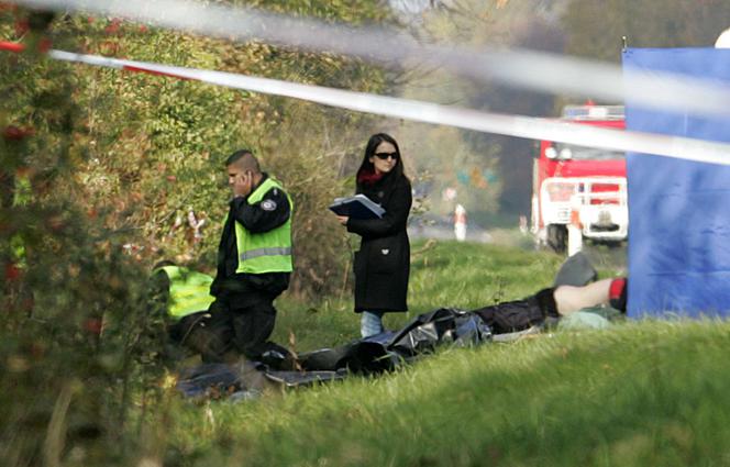 Wypadek pod Nowym Miastem: Policja bada dwie wersje zdarzeń