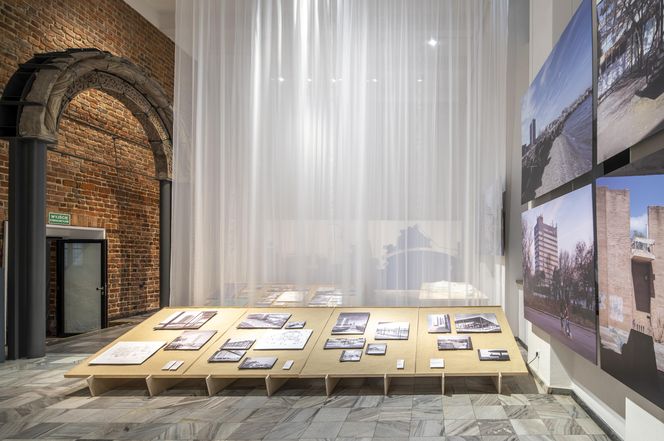 Wystawa "Czarnomorska utopia 1955-1989. Dramat architektoniczny w pięciu aktach" w Muzeum Architektury we Wrocławiu