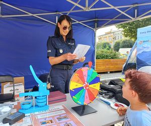Trwają obchody Święta Policji w Lesznie. Świętują policjanci i policjantki
