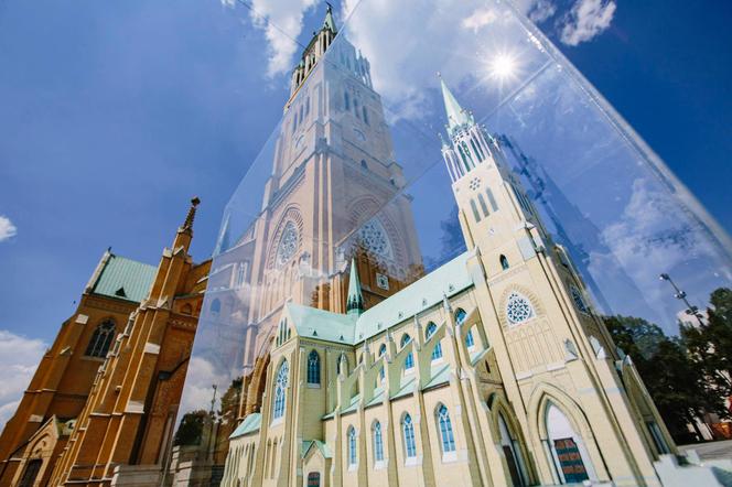Modele Archikatedry Łódzkiej oraz cerkwi św. Aleksandra Newskiego teraz może złożyć każdy