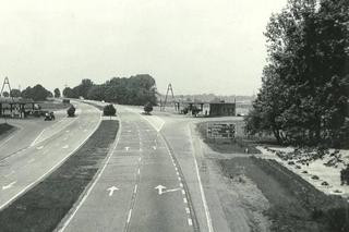 Drogi Dolnego Śląska po wojnie i w PRL-u. Stare samochody, oznakowania i betonowe płyty