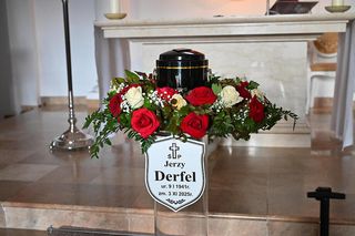 Pogrzeb - Jerzy Derfel