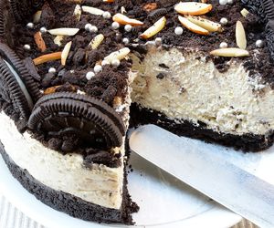 Sernik z ciasteczkami Oreo. Jak zrobić sernik inaczej?