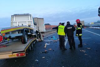 Zdarzenie czterech samochodów i lawety na autostradzie A1 [ZDJĘCIA]