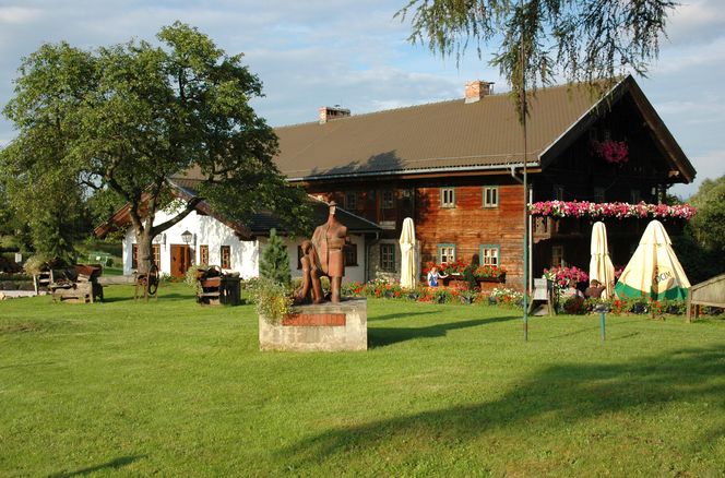 Mysłakowice - tyrolska wioska i królewska rezydencja