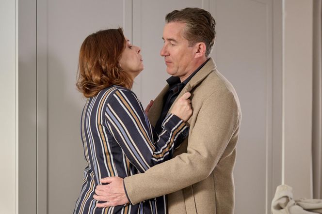 Na Wspólnej odc. 4002: Lew Nalepa (Przemysław Sadowski), Weronika (Renata Dancewicz)