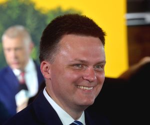 Hołownia kosi konkurentów