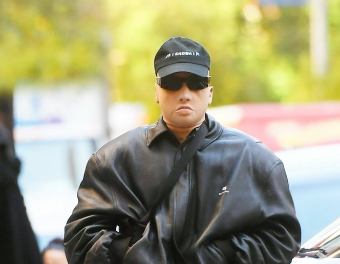 Zamaskowany Kanye West