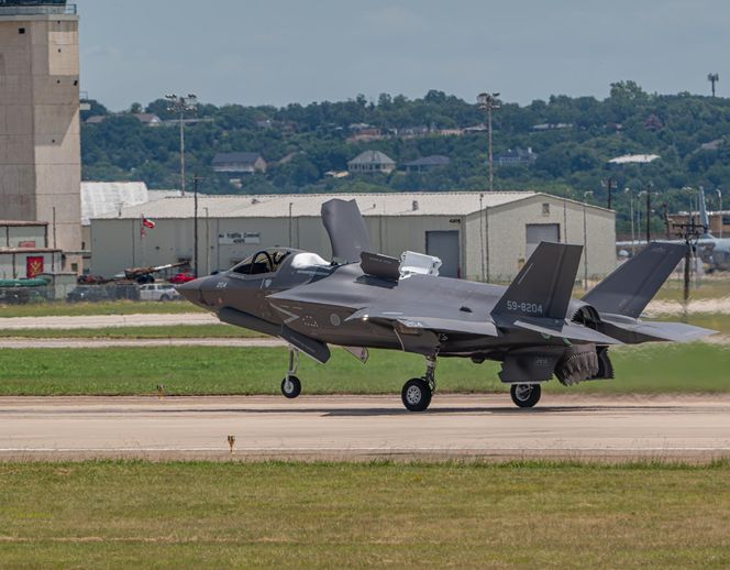 Japońskie myśliwce F-35B