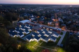 Szkoła w Rudzie Śląskiej, TKHolding