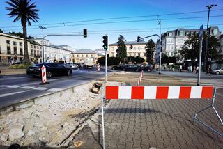 Zamkną rondo de Gaulle’a. Wielkie remonty i utrudnienia w centrum Warszawy