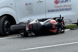 Tragedia w Marysinie Wawerskim: Motocyklista wjechał w pieszych przy cmentarzu