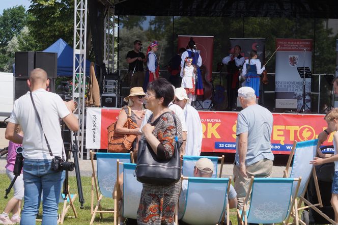 Słońce, tradycja i muzyka. Jarmark Świętojański rozkochał bydgoszczan