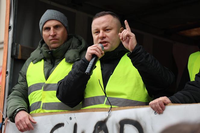 Protest rolników 20 marca przed Lubelskim Urzędem Wojewódzkim w Lublinie