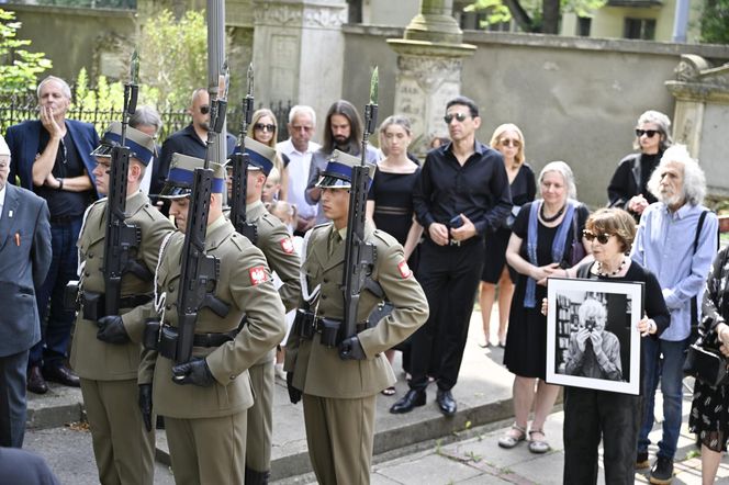 Tadeusz Rolke pogrzeb. Monika Olejnik z partnerem