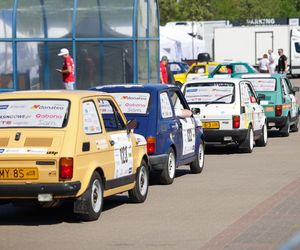 98 Fiatów 126p jedzie trasą wokół Bałtyku