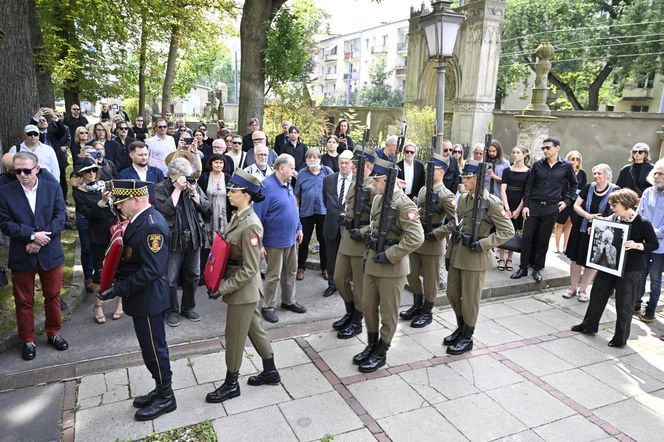 Tadeusz Rolke pogrzeb. Monika Olejnik z partnerem