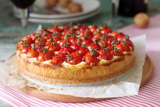 Serowe ciasto półfrancuskie z pomidorami koktajlowymi - wytrawny skmakołyk, który pokocha twoja rodzina