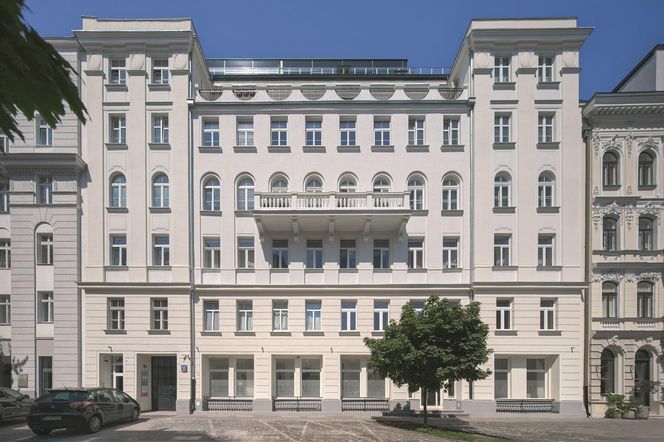 przebudowa i nadbudowa na cele mieszkalne kamienicy frontowej, Warszawa ul. Mokotowska