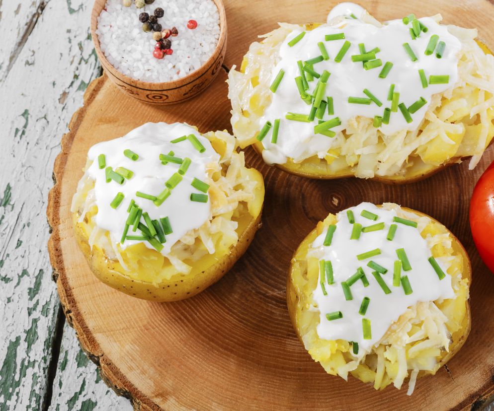 Ziemniaki pieczone z bryndzą