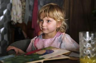 	Barwy szczęścia odc. 2921. Lea (Lena Sobota)