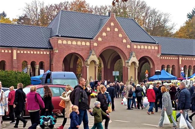 Dzień Wszystkich Świętych na Cmentarzu Centralnym w Szczecinie