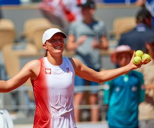 Finał tenisa kobiet Paryż 2024. KIEDY i O KTÓREJ gra Świątek mecz o medal 2024?