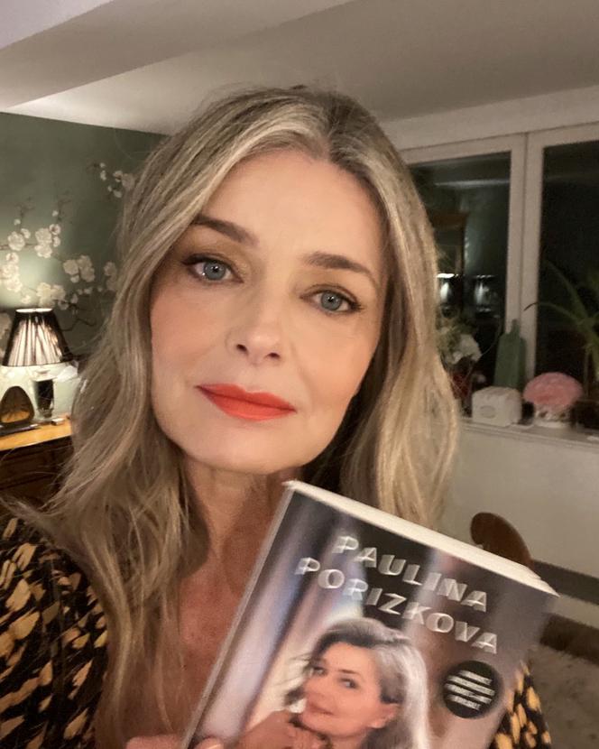 Paulina Porizkova nago! 58-latka zakryła się tylko futrzakiem