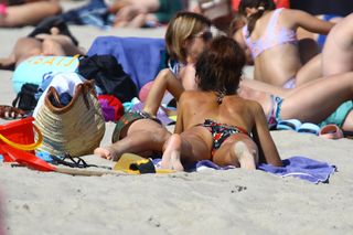 Marta Kaczyńska nad Bałykiem niczym grecka bogini!