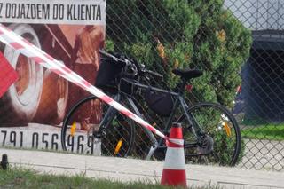 Tajemnicza śmierć rowerzysty pod Legionowem. Przewrócił się i umarł