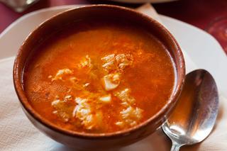 Baskijska zupa czosnkowa -  pyszna, sycąca i dosłownie z niczego