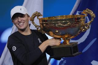 Iga Świątek O której godzinie gra dzisiaj z Vondrousovą WTA Finals 2023 Terminarz, wyniki Kiedy gra Iga Świątek