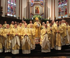 Archidiecezja Warszawska: abp Galbas wyświęcił 12 nowych księży