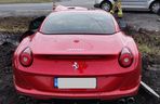 Wypadek w Radziejowie. Piękne Ferrari rozbite, 19-latek ukarany