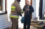 Strażacy pomagają seniorom