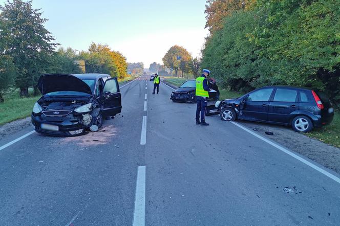 Olsztynek. Wypadek czterech samochodów na DK 58. Ulica Mrongowiusza zablokowana [ZDJĘCIA]