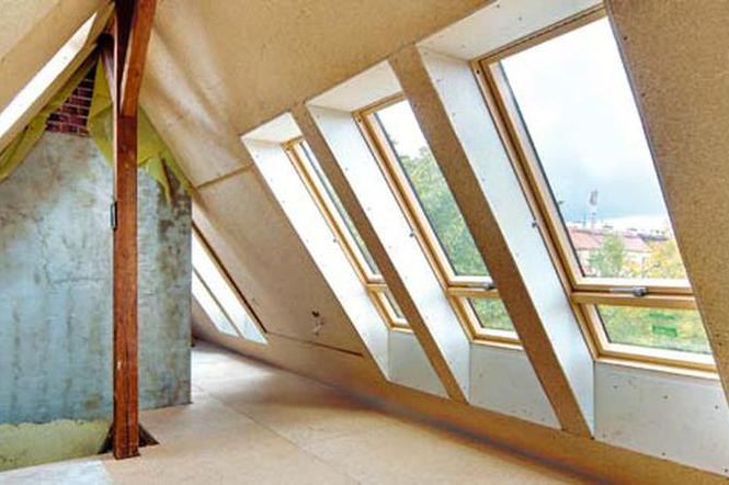 Montaż okien dachowych na poddaszu - wycena