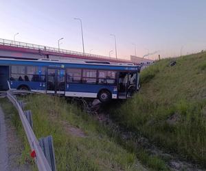 Kierowca autobusu MPK zginął po zderzeniu z innym autobusem