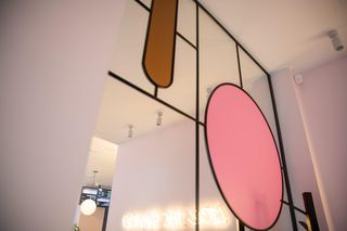 Wnętrza kawiarni Kosmos w Warszawie