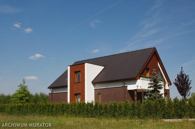 Brązowy dach