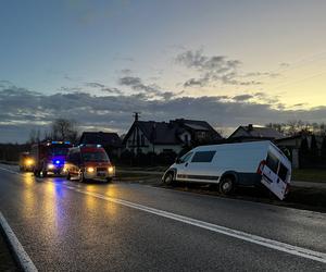 Wypadek z udziałem busa w Fałkowie pod Końskimi