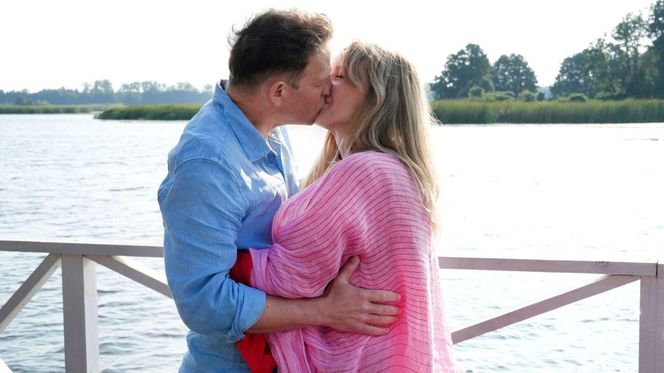 	Barwy szczęścia odc. 3124. Agnieszka (Katarzyna Tlałka), Łukasz (Michał Rolnicki)