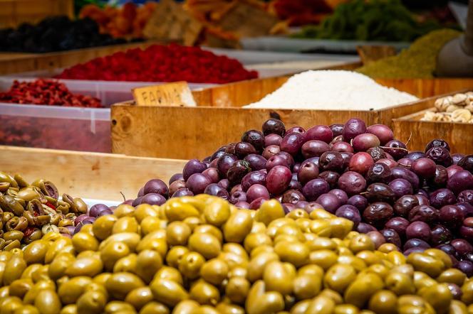 Świeże warzywa i owoce, regionalne miody i oleje... To wszystko online na Bazarku Lubuskim 