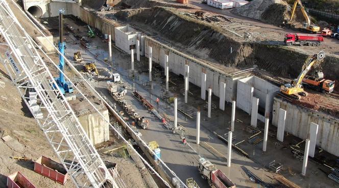 Budowa tunelu kolejowego pod Łodzią