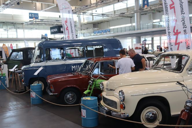 Retro Motor Show rozpoczęte! Wyjątkowe samochody na MTP!