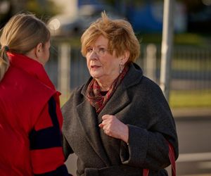 Na Wspólnej odc. 3966. Łucja Agier (Magdalena Kaczmarek), profesor Agier (Małgorzata Knothe)