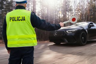 Komendant policji pruł 104 km/h w terenie zabudowanym! Po zatrzymaniu mówił o stanie wyższej konieczności