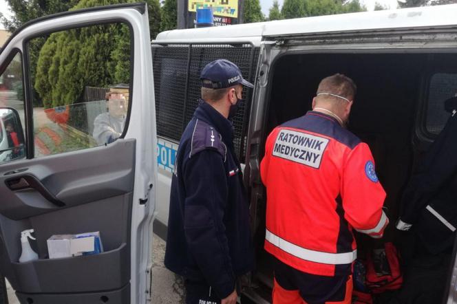 Sandomierz: Policjanci uratowali satruszkę z zanikami pamięci!
