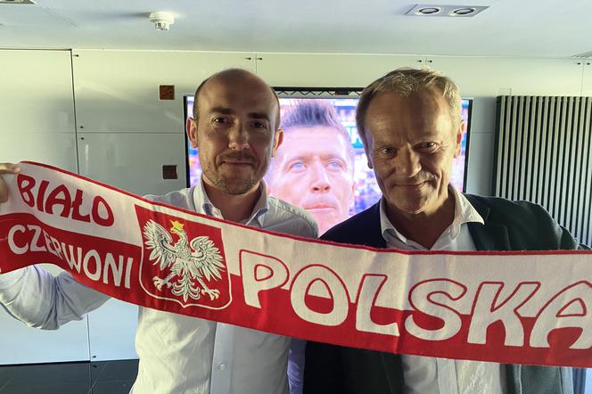 Borys Budka i Donald Tusk wspólnie kibicują reprezentacji Polski 